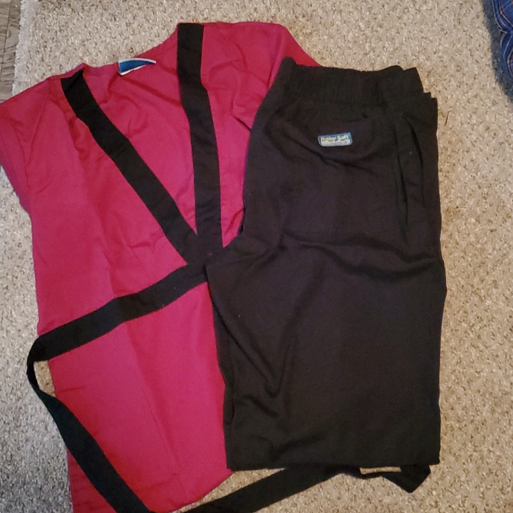 Scrub set